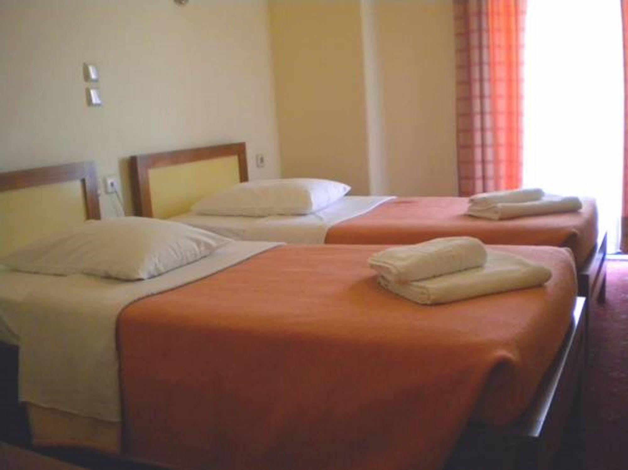 Athens Moka Hotel ภายนอก รูปภาพ
