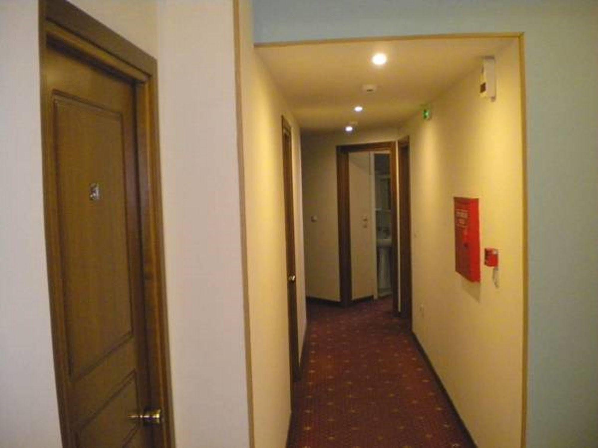 Athens Moka Hotel ภายนอก รูปภาพ