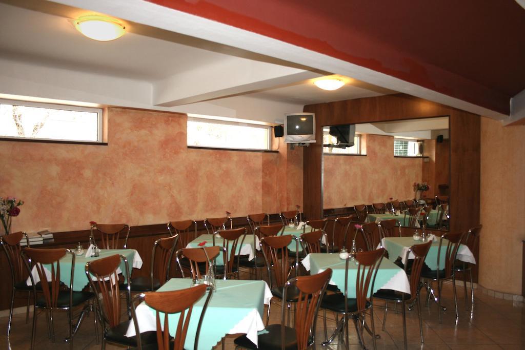Athens Moka Hotel ภายนอก รูปภาพ