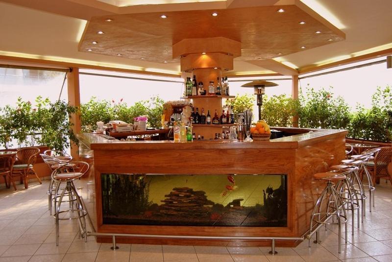 Athens Moka Hotel ภายนอก รูปภาพ